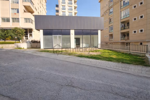 Maltepe De Metroya Yakın 490 M2 Müstakil Dükkan 1