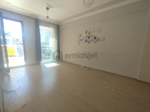 Şemikler Meydan Ve Ordu Cad. Yakını Boya-badanalı 2+1 2