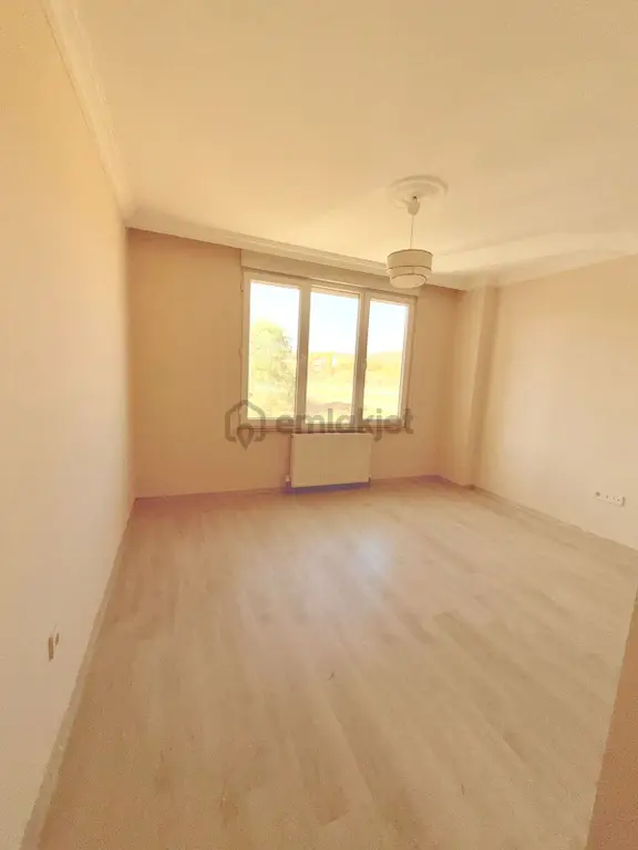 Melek Demir Gayrimenkulden Tuzla Aydınlıda Kiralık 3+1 Daire 2