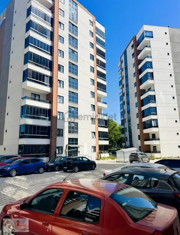Nilüfer Fsm'bulvarına Yakın 3+1 Oba-1 Sitesi'nde Kiralık Daire 1