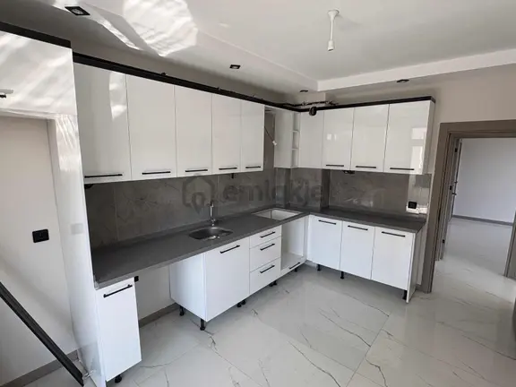 Emek Mah. Havuzlu Site İçi 2+1 110m2 Kiralık Daire 2