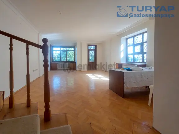 Gölbaşı Mogan Sitesinde Göl Manzaralı Tripleks İkiz Villa 2
