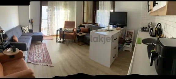 Foça Bağarasında Satılık Eşyalı 1+1daire 2