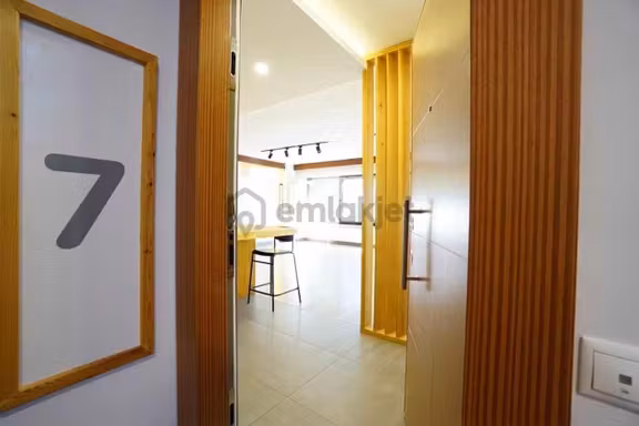 Odak'tan Bahariye'de Yenilenmiş Lüks Ofis Katı. 2