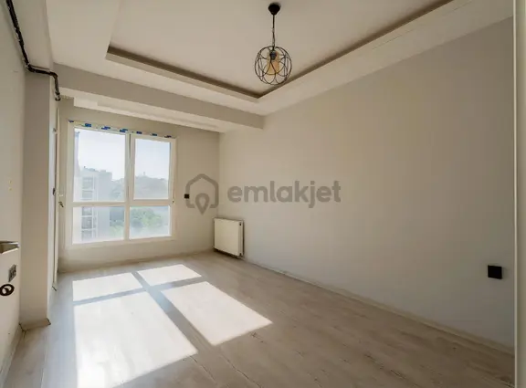 Acil Üçkuyular'da 3+1 Dubleks Daire | Özel Bahçeli | 150 M² 2