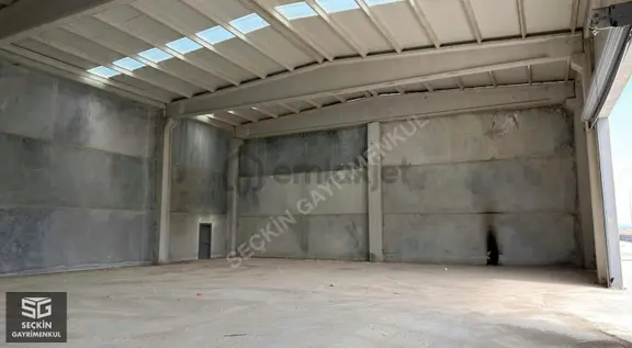 Balıkesir Altıeylül Organize Sanayide 720 M² Köşe Dükkân 2