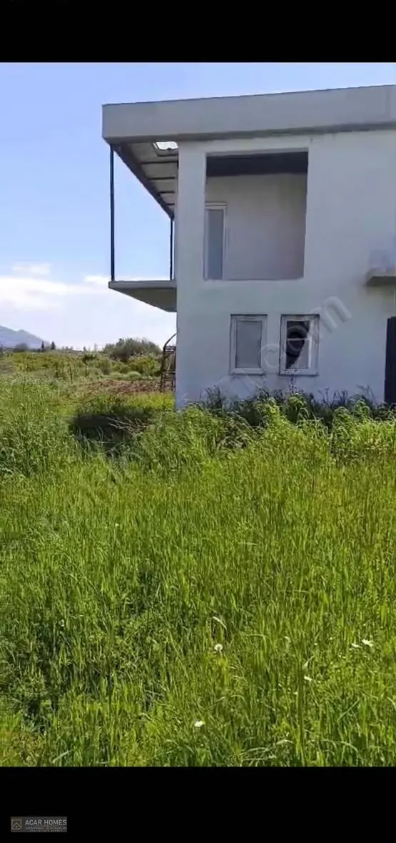 Seydıkemer Alaçat Yol Kenarı 5631 M2 Köy Yerleşik Alanda 2