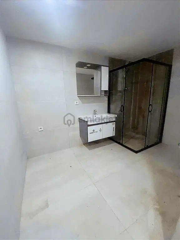 Avcılar Merkezde 1+1 60m2 Müstakil Bahçeli Açık Mutfak Daire 2