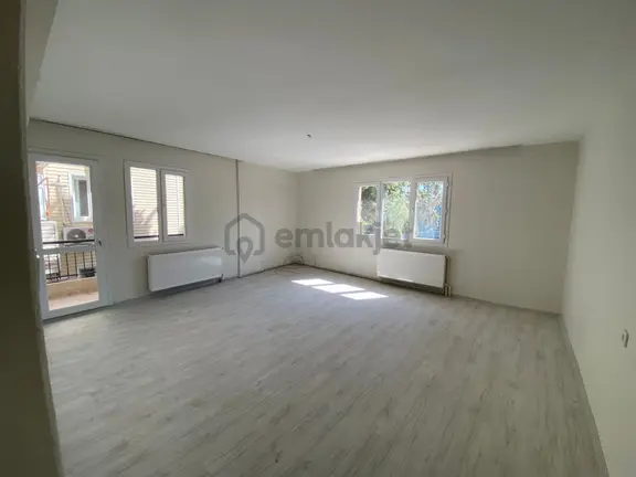 Buca Kozağaç Çevik-1 Pazar Yerinde 3+1 135 M2 Arakat Kiralık Daire 1
