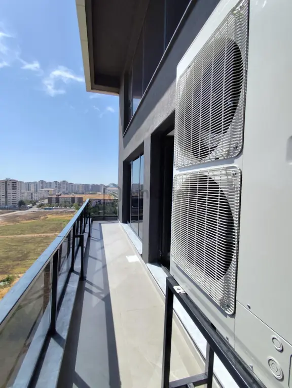 Araştırma Hastanesi Kavşağında Ay Center Ana Binada Büro & Ofis 2