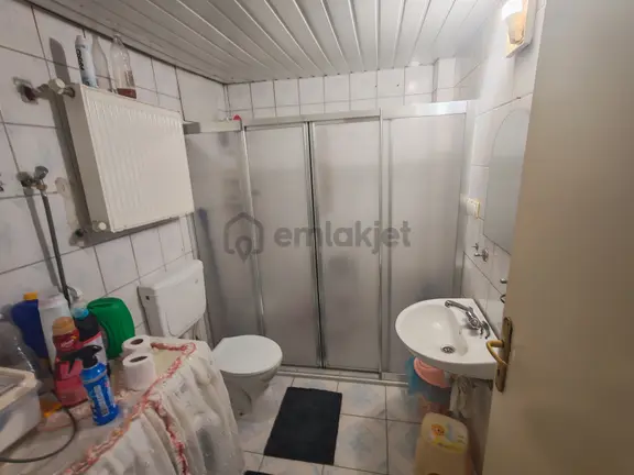 Davraz Mahallesinde Satılık 3+1 Daire 2
