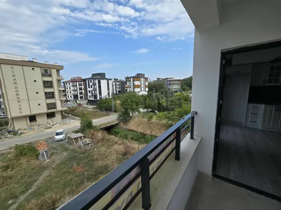 Atakum Körfez T.özal Yurdu Yanı Kiralık Ara Kat 1+1 Daire 2