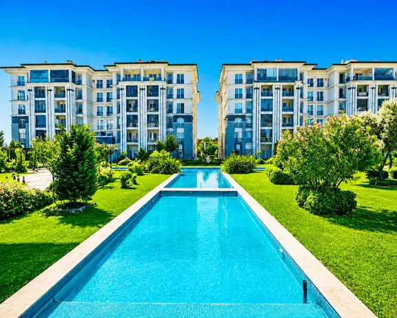 Bölgenin Gözde Sitesinde 200 M² Net, Manzaralı 4+1 Daire 1