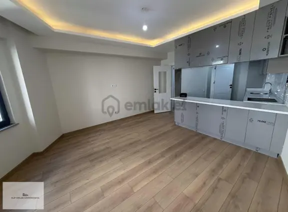 Piyalepaşada Sıfır Binada 2.kat Balkonlu 2+1 | Şişhaneye Yakın 1