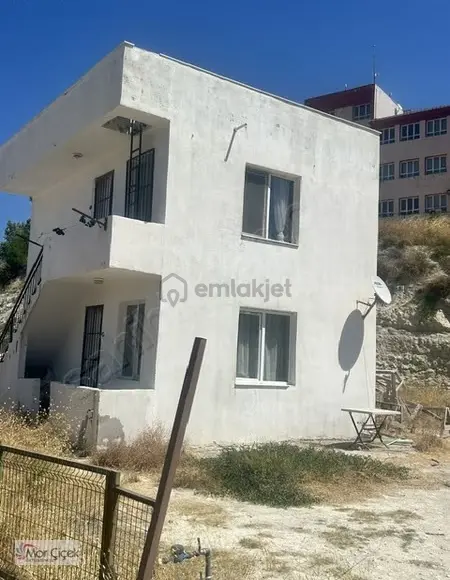 Morçiçek'ten Mordoğan Merkezde Müstakil Bina 2