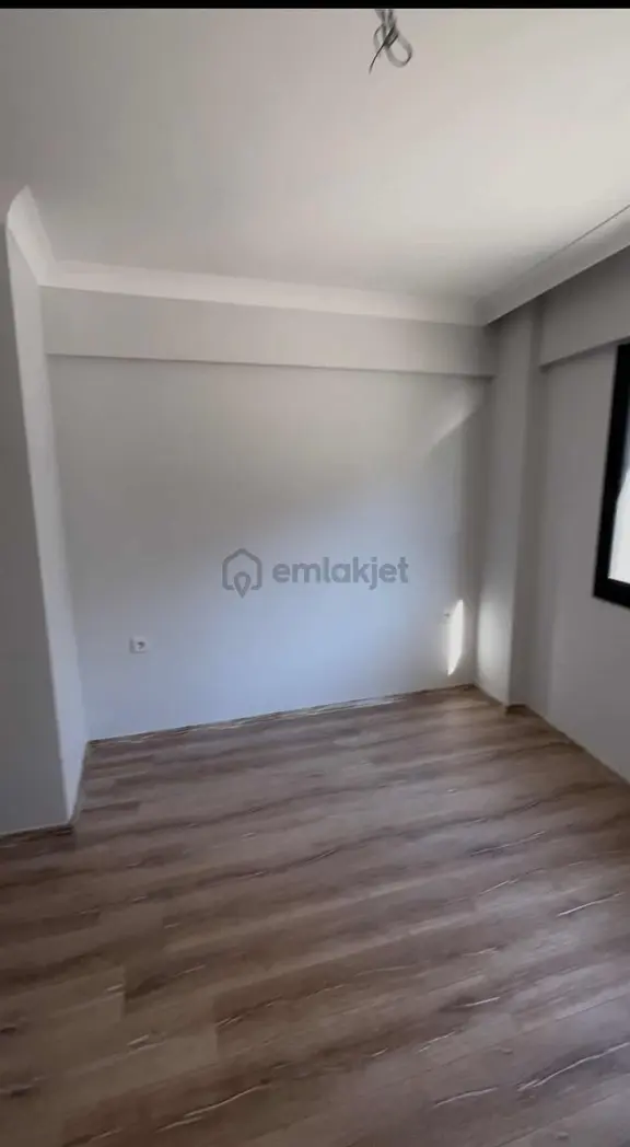 Salimbey 40 Sokakta Kiralık 1+1 2