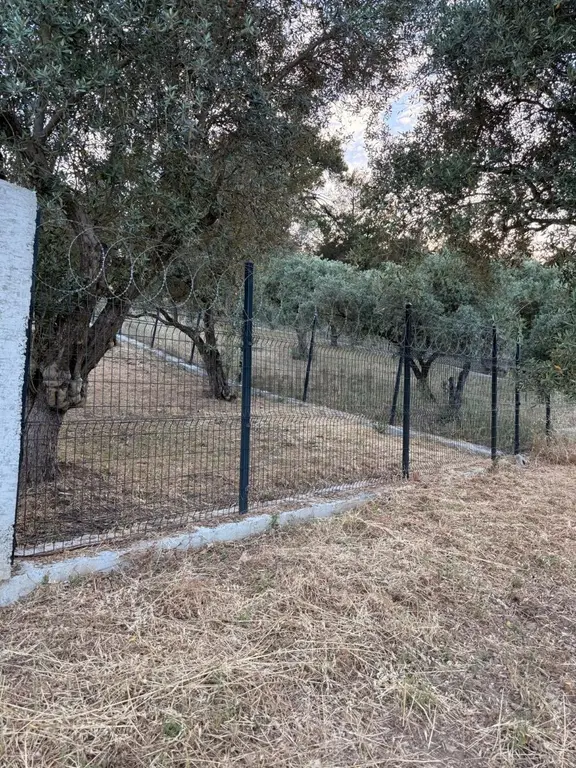 Kuşadası. Villalar-malikaneler Bölgesinde Satılık İmarlı Arsa! 2