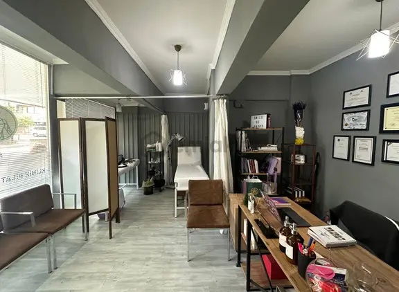 İdealtepe'de Fırsat!! Gelecek Vadeden Şahane Satılık 60m2 Dükkan 1