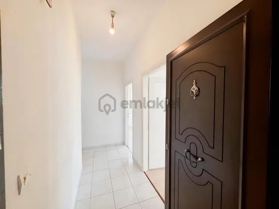 Konuksever Mahallesinde Ayrı Mutfak 3+1 Kiralık Temiz Daire 2