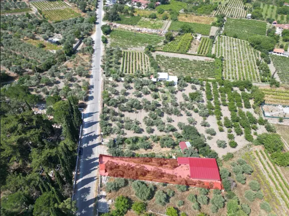 Kuşadası Kirazlıda Ana Yola Cepheli Bahçe 1