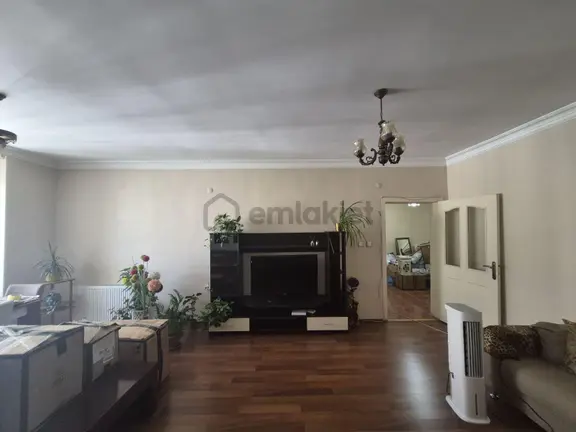 Ahimesut'ta Site İçi Ön Cephe Kiralık 3+1 1