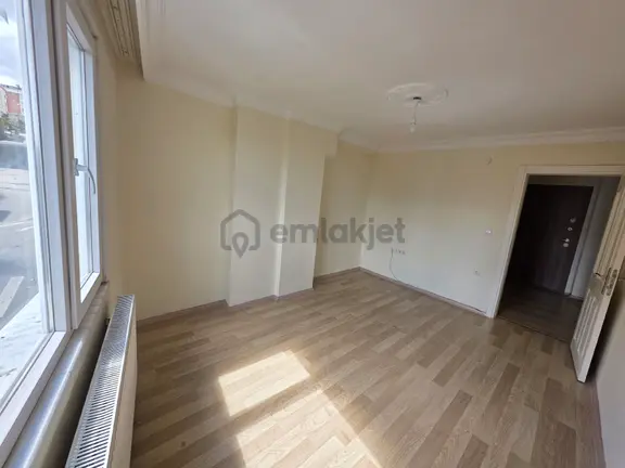Aslı Emlak Tan Zübeyde Hn Mah.kiralık Ara Kat Daire 1