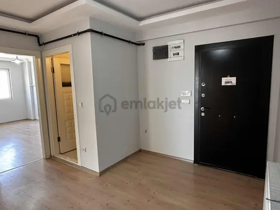 Merkeze Yakın Ferah Bölgede Arakat Geniş 3+1 Önü Açık Daire 2