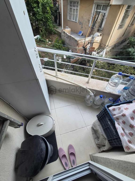 Uygun Emlaktan Satılık 2+1 2.kat Balkonlu İskanlı Daire 2