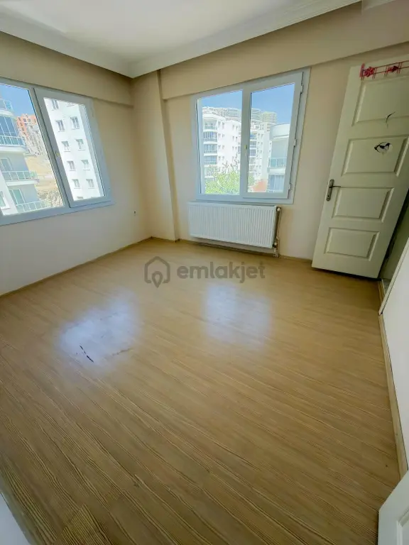 Turpa Msb'den Çiğli Gündoğdu Sitesi'nde 3+1 Kiralık Daire 2