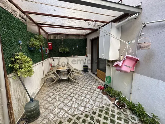 Bulut Emlak'tan 70 M2 Eşyalı Bahçeli Geniş 1+1 Daire 2