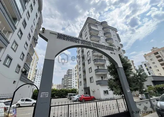 Erdemli Hastane Caddesi'nde 3+1 Satılık Daire 1