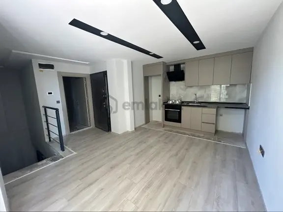 Erenköy'de 3+1 Satılık Bahçe Dubleksi Sıfır Daire 1
