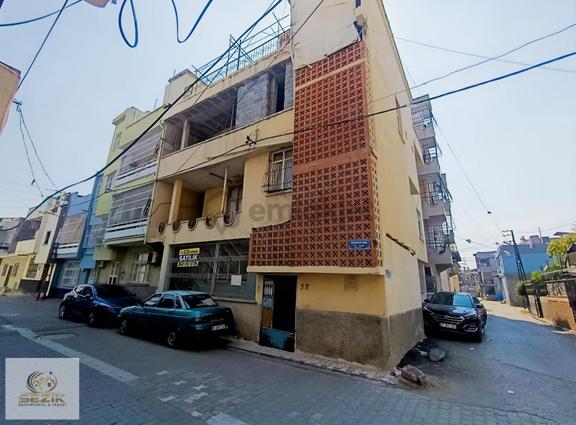 Gülpınar Mah. Köşe Başı 3/ Katlı Komple Satılık Müstakil Ev 2