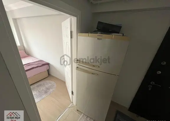 Arda Emlak Ofisi’nden Su Deposu Mevkiinde Full Eşyalı Balkonlu Temiz Daire 2
