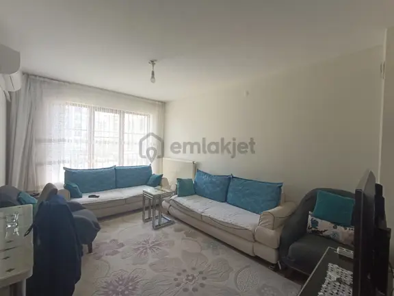 Tılham Emlak'tan, Üçkuyular 720 Konutları'nda Merkezi Konumda Satılık 2+1 Daire 2