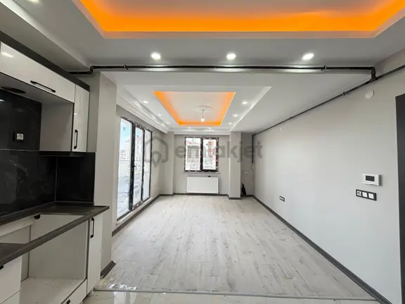 Güven'den Adliye Ve Hastaneye Yürüme Mesafesinde Fırsat 1+1 2