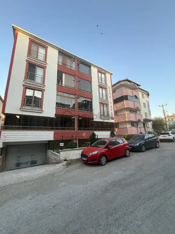 Ege Emlaktan İspatcami Mahallesi Muhteşem Konumda Satılık 3+1 2