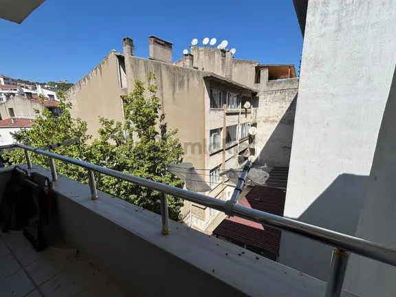 Biga Çarşı Merkezde 2+1 Geniş Ve Ferah Satılık Daire 2