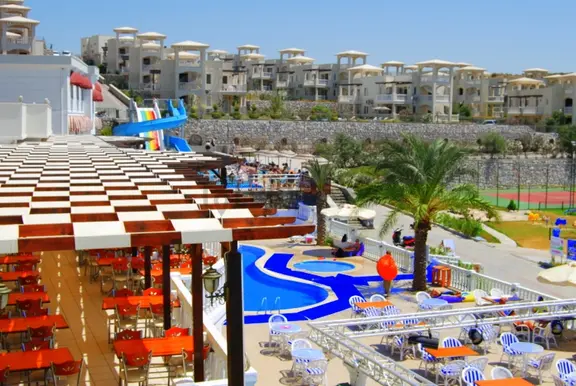 Muğla Bodrum Milas Boğaziçi Adabükü Havuz Önü Ve Manzaralı 2