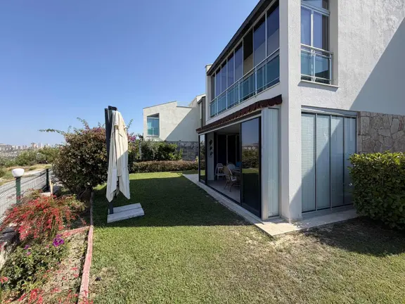 Manzara Villaları Sitesi'nde Panoramik Manzaralı Satılık Villa 2
