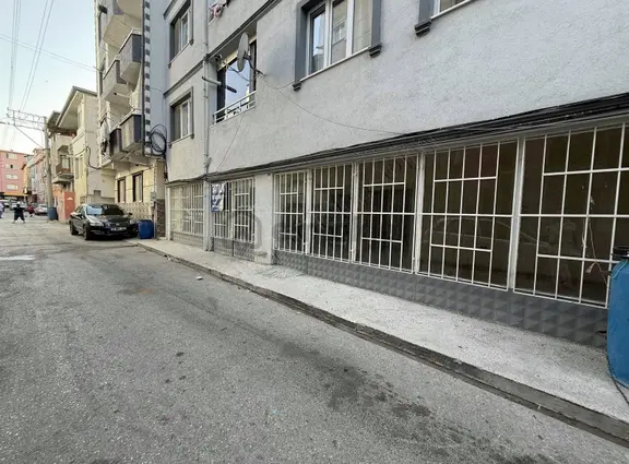 Hamitler Bağlarbaşında 120 M² | 11 Metre Cepheli Kiralık Dükkan 1