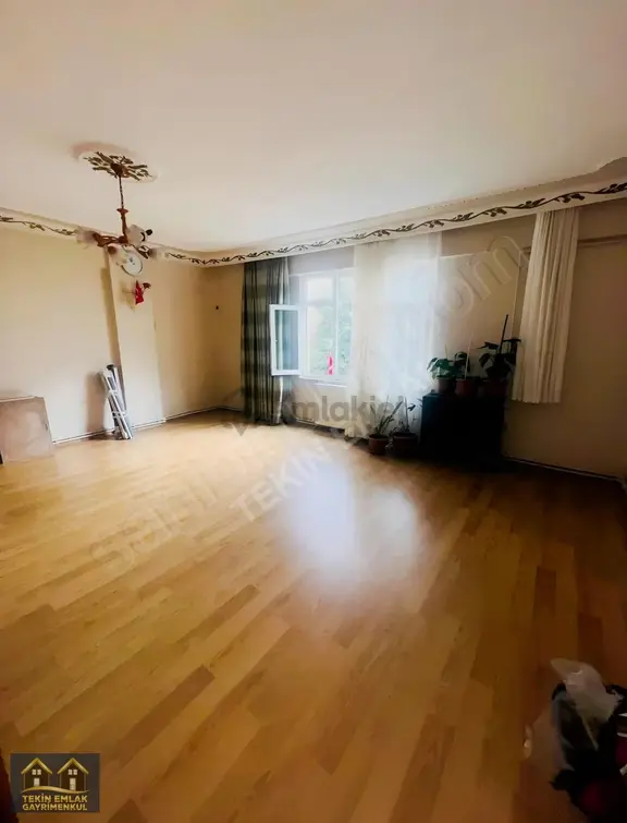İstanbul Sancaktepe Yunusemre Mah Kiralık 3+1 Daire 140 M2 2
