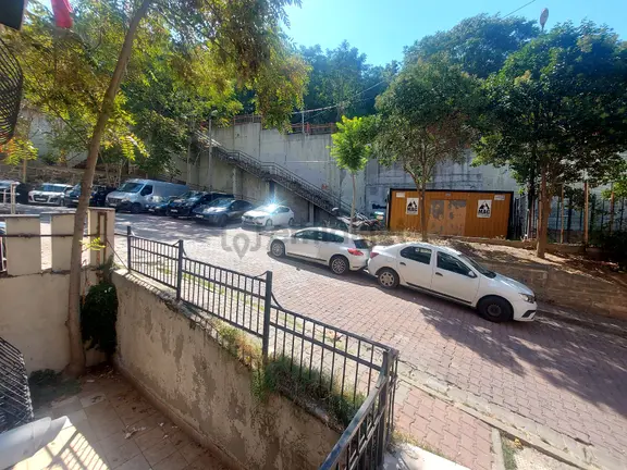 Kağıthane Çağlayan Adliye Metro Yakın Satılık 3+1 Ofis 1