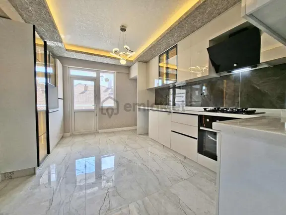 Kuşçağız Cadde Üzeri Asansörlü Ultra Lüks Ön Cephe 3+1 !! 1