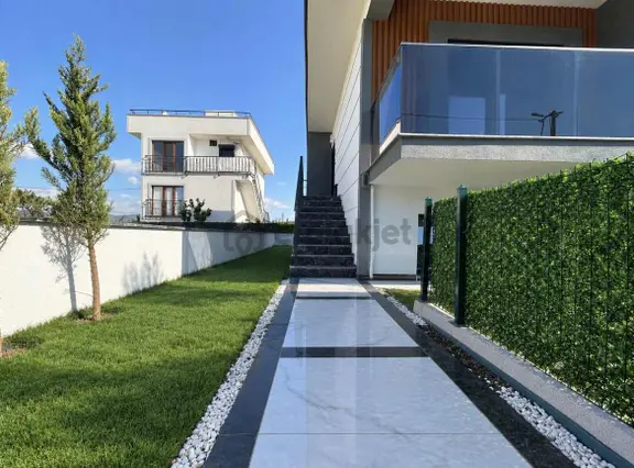 Onmax Öğretmenler'de 4+1 Sıfır Satılık Fırsat Villa 1