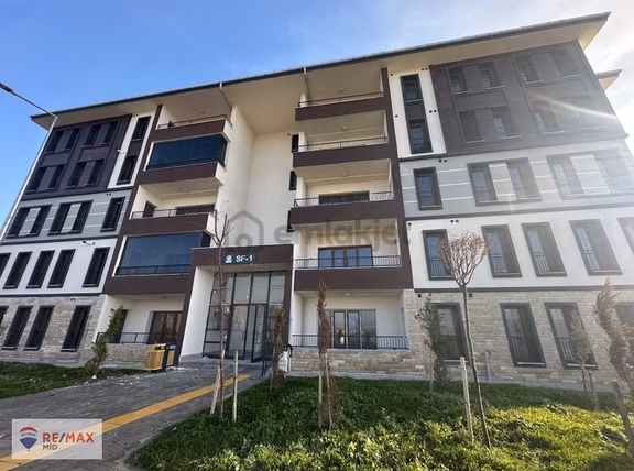Karesi Toki 2. Etap Sf-1 Blokta Yüksek Giriş 3+1 Daire 1