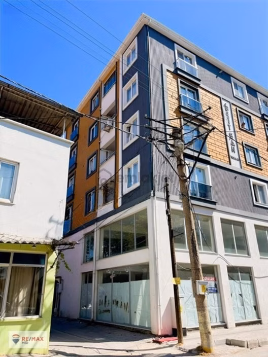 Re/max Mid'den Gümüşçeşmede 2+1 | Balkonlu | Krediye Uygun 1