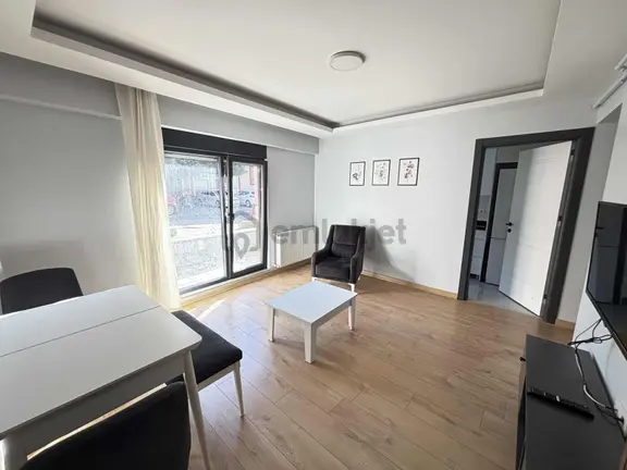 F-l Emlaktan Göztepe E5 Metro Yakını 1+1 Full Eşyalı 1
