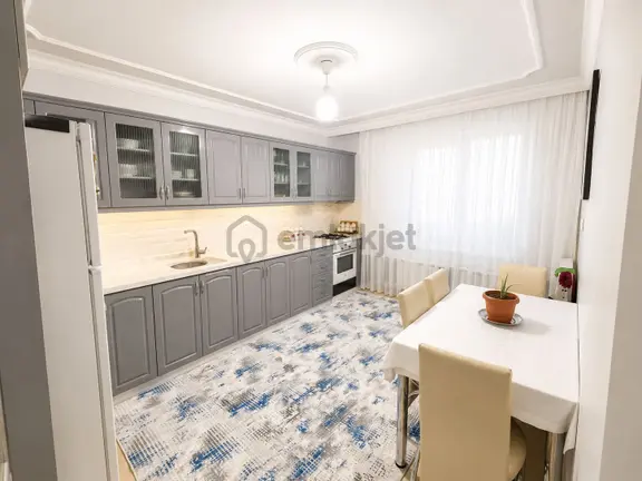 Gaziler Vehbi Koç'un Orada Satılık 3+1 Full Yapılı Daire 2