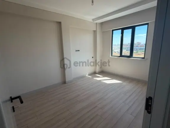 Parsana Mahallesi'nde Real Avm Yanı Satılık 2+1 Yatırımlık Daire 2